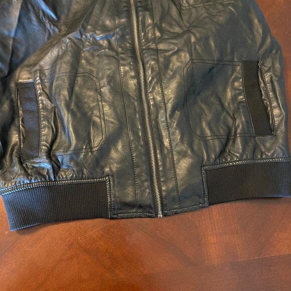 PD&C Mens Large Black Vegan Leather Jacket W/ Removable Hood & Knit Sleeves - Picture 10 of 16